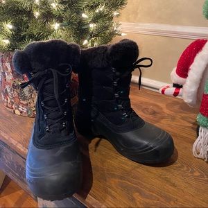 Columbia Black Women’s Boots Size 7.5